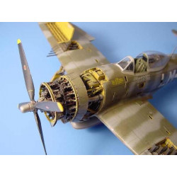 AIRES P-47D Thunderbolt...