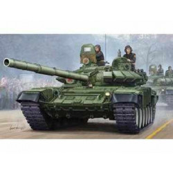 TRUMPETER Russian T-72B...