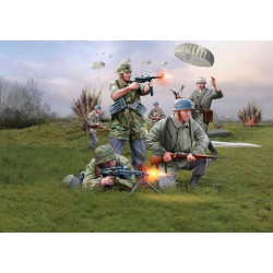 REVELL GERMAN PARATROOPS...