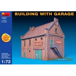 MINIART Building With Garage