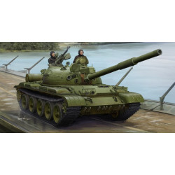 TRUMPETER Russian T-62...