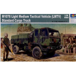 TRUMPETER M1078 Light...