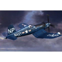 HOBBY BOSS F4U-5N Corsair...