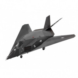 REVELL F-117A Nighthawk...