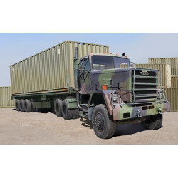 TRUMPETER M915 Truck