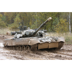 TRUMPETER Russian T-80U MBT