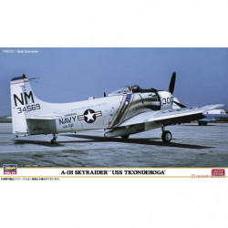 HASEGAWA A-1H Skyraider USS...