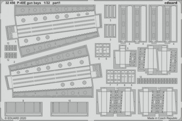EDUARD P-40E gun bays