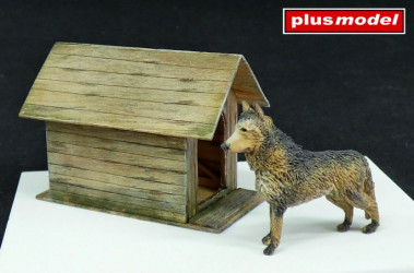 PLUS MODEL Dog house